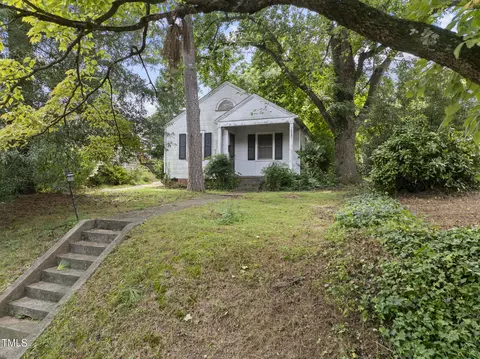 1408 Courtland Dr, Raleigh, NC 27604