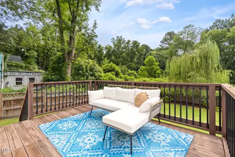 Exterior - 2929 Chapel Hill Rd, Durham, NC 27707 photo 5 of 7