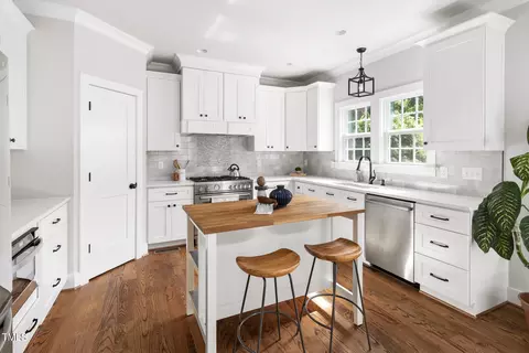 Kitchen - 2929 Chapel Hill Rd, Durham, NC 27707 photo 3 of 7