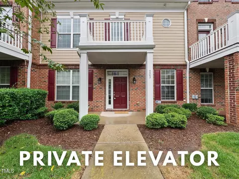 10410 Sablewood Dr #203, Raleigh, NC 27617