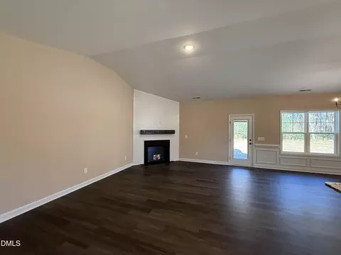 56 Yardley Dr, Smithfield, NC 27577 photo 2