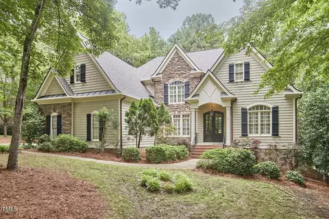 1128 Tacketts Pond Dr, Raleigh, NC 27614