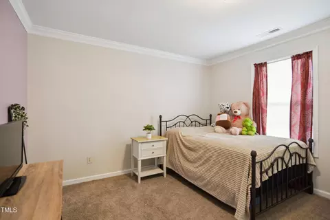 Bedroom - 101 Whitney Ln, Durham, NC 27713 photo 4 of 7