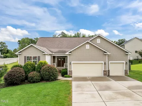 1165 Yorkshire Dr, Burlington, NC 27215