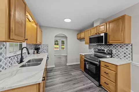 Kitchen - 116 Oak Ridge Dr, Willow Spring, NC 27592 photo 4 of 7