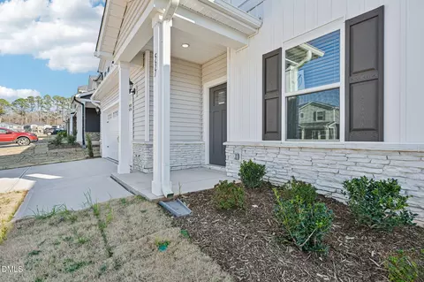 Exterior - 537 Bridger Dr, Garner, NC 27529 photo 5 of 12