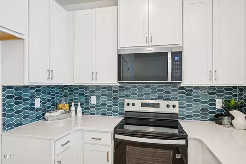 Kitchen - 2204 Rabbitbrush St, Durham, NC 27704 photo 5 of 6