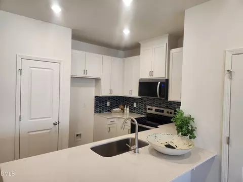 Kitchen - 2204 Rabbitbrush St, Durham, NC 27704 photo 1 of 6
