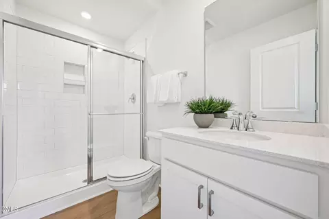 Bath - 2204 Rabbitbrush St, Durham, NC 27704 photo 4 of 6