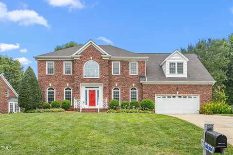 909 Haddington Ct S, Whitsett, NC 27377