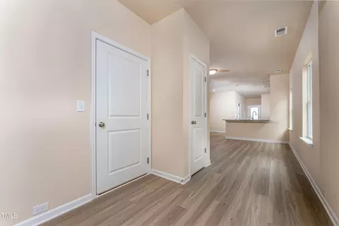248 Courtside Dr, Dunn, NC 28334 photo 2