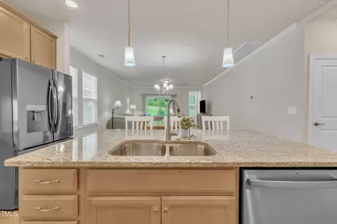 1013 Morrison Dr, Durham, NC 27703 photo 9