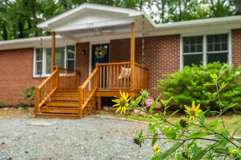 120 Johnson St, Chapel Hill, NC 27516