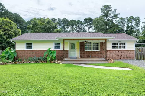 3704 Rivermont Rd, Durham, NC 27712