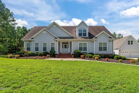 515 Governors Creek Ln, Sanford, NC 27330