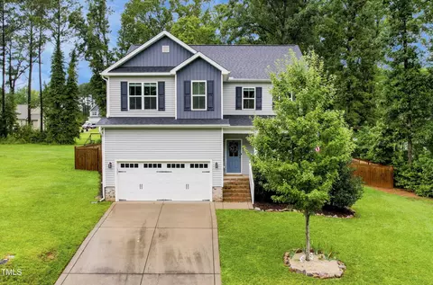146 Shadowbark Dr, Garner, NC 27529