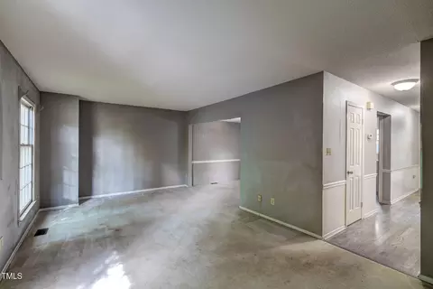 Living - 3158 Morningside Dr, Raleigh, NC 27607 photo 3 of 5