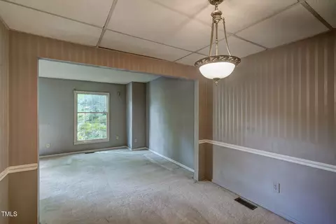 Dining - 3158 Morningside Dr, Raleigh, NC 27607 photo 1 of 2