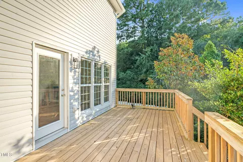 Exterior - 101 Fallsworth Dr, Cary, NC 27513 photo 10 of 15