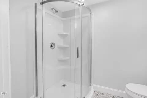 Bath - 101 Fallsworth Dr, Cary, NC 27513 photo 8 of 8