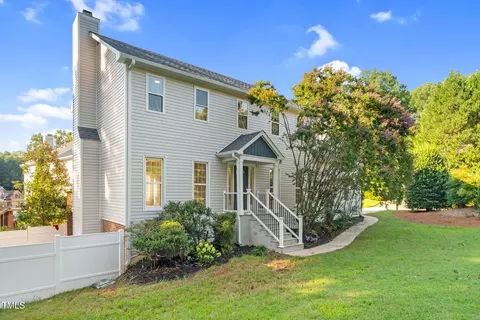 Exterior - 101 Fallsworth Dr, Cary, NC 27513 photo 2 of 15