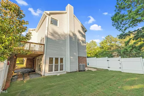 Exterior - 101 Fallsworth Dr, Cary, NC 27513 photo 8 of 15