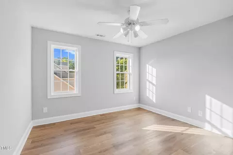 Bedroom - 101 Fallsworth Dr, Cary, NC 27513 photo 3 of 7