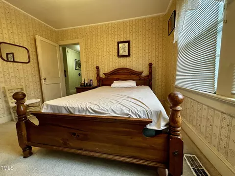 Bedroom - 1558 Beulahtown Rd, Kenly, NC 27542 photo 2 of 5