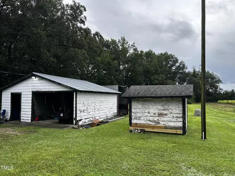 Exterior - 1558 Beulahtown Rd, Kenly, NC 27542 photo 5 of 6