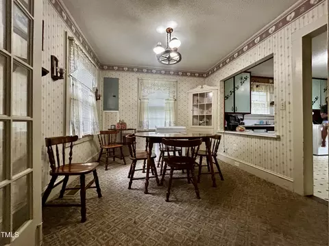 Dining - 1558 Beulahtown Rd, Kenly, NC 27542 photo 2 of 3