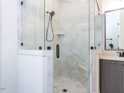 Bath - 1007 Coldspring Cir, Durham, NC 27705 photo 6 of 10