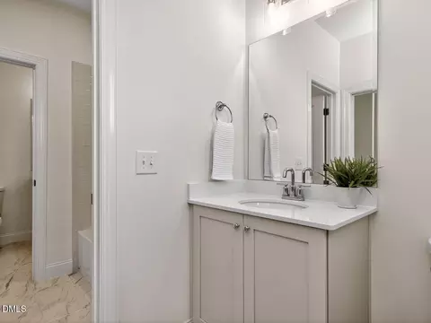 Bath - 1005 Coldspring Cir, Durham, NC 27705 photo 5 of 7
