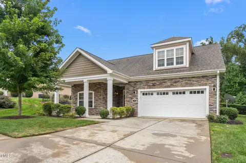 10 White Birch Ct, Gibsonville, NC 27249