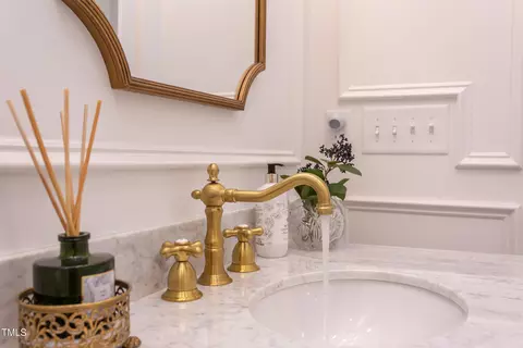 Bath - 3901 Laurel Creek Ln, Wake Forest, NC 27587 photo 8 of 14