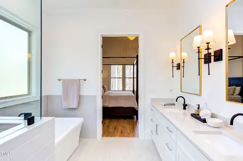 Bath - 3901 Laurel Creek Ln, Wake Forest, NC 27587 photo 5 of 14