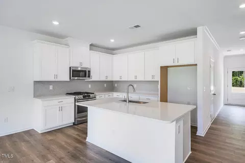 8763 Wardle Ct, Raleigh, NC 27616 photo 6