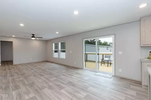 16 Industrial Dr, Bunnlevel, NC 28323 photo 7