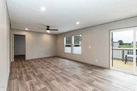 16 Industrial Dr, Bunnlevel, NC 28323 photo 9