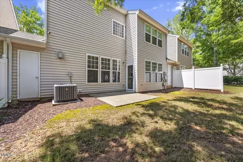Exterior - 8404 Split Stone Ln, Raleigh, NC 27613 photo 5 of 11