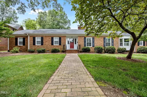 2942 Amherst Ave, Burlington, NC 27215