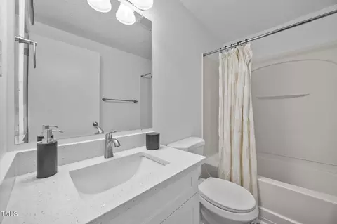 Bath - 2934 Carolyn Dr, Durham, NC 27703 photo 2 of 4