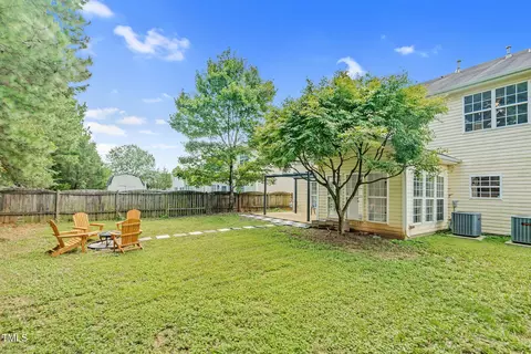 Exterior - 824 Stackhurst Way, Wake Forest, NC 27587 photo 8 of 14