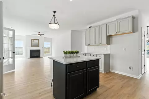 Kitchen - 824 Stackhurst Way, Wake Forest, NC 27587 photo 7 of 8