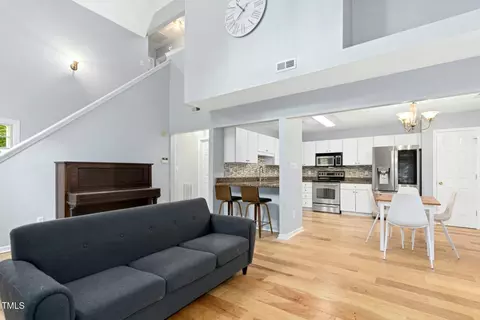 Entry Way - 8 Brevard Ct, Durham, NC 27713 photo 1 of 1