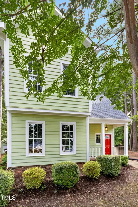 Exterior - 8 Brevard Ct, Durham, NC 27713 photo 2 of 11