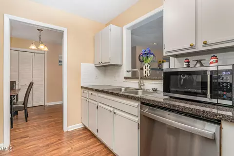 Kitchen - 5816 Pointer Dr #102, Raleigh, NC 27609 photo 1 of 5