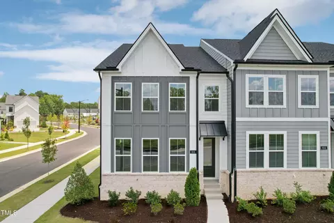 816 Barlow Dr #255, Knightdale, NC 27545