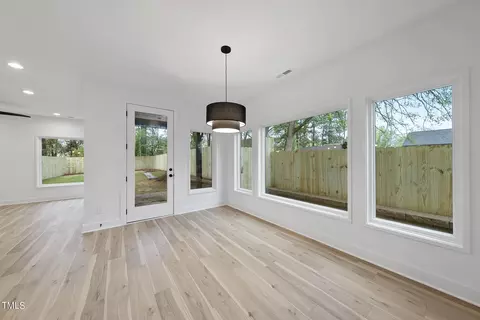Dining - 707 Colleton Rd, Raleigh, NC 27610 photo 1 of 3