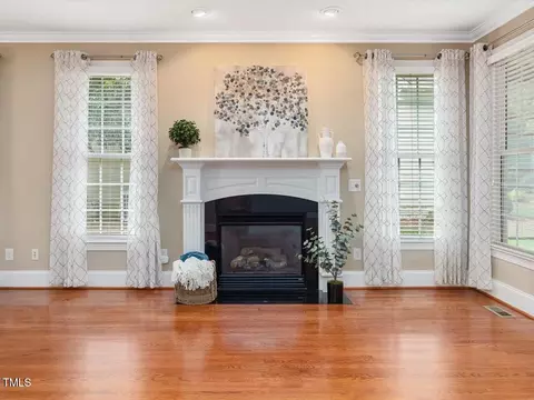 Living - 1504 Eppes Ln, Wake Forest, NC 27587 photo 2 of 4