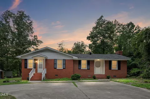 611 W James St, Lillington, NC 27546